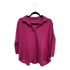 Crown & Ivy Hot Pink 3/4 Sleeve Collared VNeck Shirt Size Small Preppy Modern